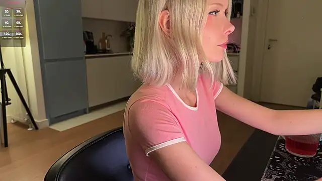 Snapshot of neon_demon chatting on September 24, 2025, 8:37 pm neon demon online show from September 24, 2025, 8:37 pm