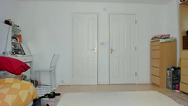 Snapshot of Rolla_Coaster chatting on October 25, 2025, 5:35 pm Rolla Coaster online show from October 25, 2025, 5:35 pm