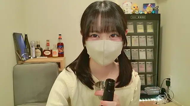 Snapshot of HIKARI_x0 chatting on April 24, 2026, 2:30 pm HIKARI x0 online show from April 24, 2026, 2:30 pm
