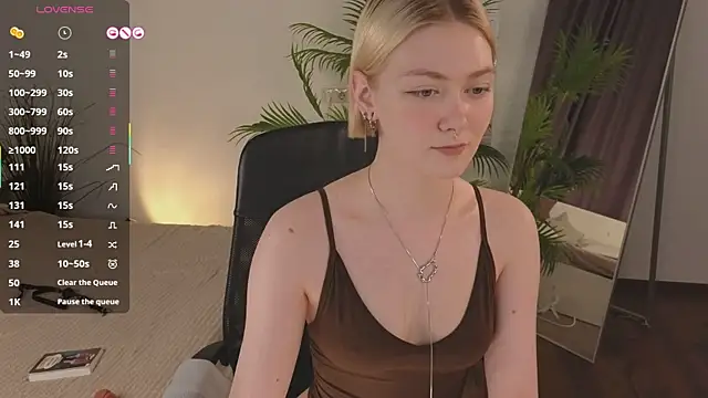  Rude Girl  online show from November 20, 2025, 3:45 pm