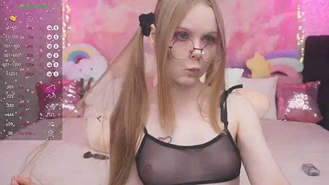 Snapshot of minx_g1rl chatting on January 18, 2025, 6:03 am minx g1rl online show from January 18, 2025, 6:03 am