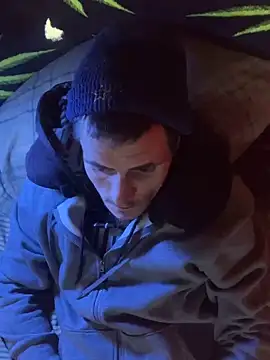 Snapshot of bugboy chatting on February 15, 2026, 5:01 pm bugboy online show from February 15, 2026, 5:01 pm