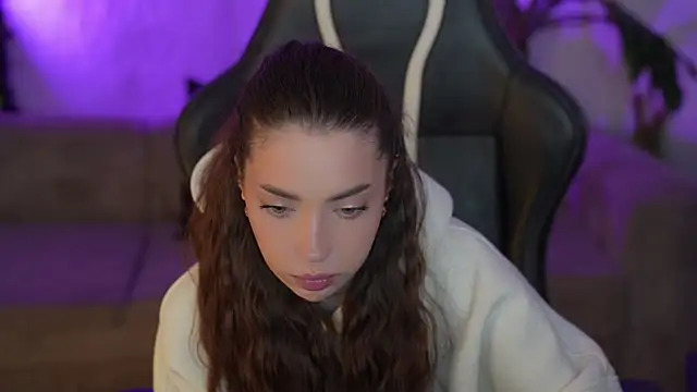 Kate054 online show from November 21, 2025, 3:22 pm