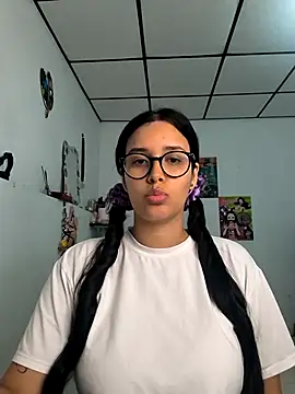 Snapshot of Annya-sweet chatting on February 7, 2026, 5:21 pm Annya-sweet online show from February 7, 2026, 5:21 pm