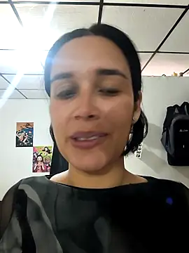 Snapshot of Annya-sweet chatting on February 10, 2026, 2:16 pm Annya-sweet online show from February 10, 2026, 2:16 pm