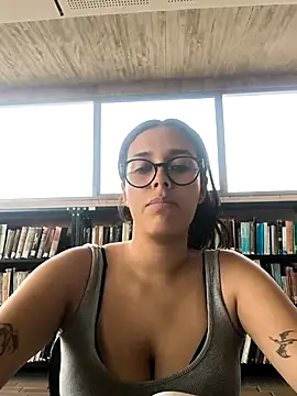 Snapshot of Annya-sweet chatting on March 3, 2026, 2:46 pm Annya-sweet online show from March 3, 2026, 2:46 pm