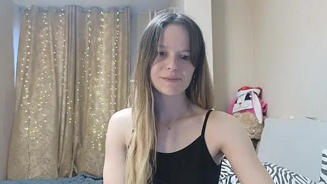 Snapshot of Nate__ chatting on December 18, 2025, 7:35 am Nate online show from December 18, 2025, 7:35 am