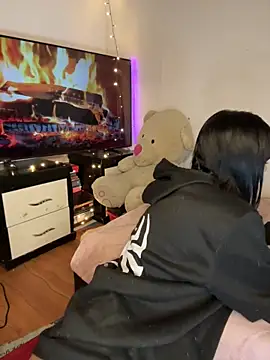 salome polaniiee online show from March 1, 2025, 6:13 am