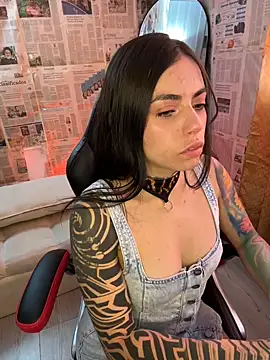 i am nina  online show from February 28, 2026, 7:02 pm