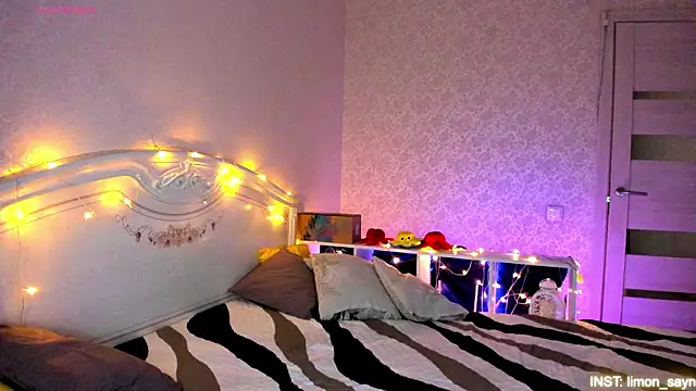 LillyMoure  online show from February 20, 2026, 11:06 pm