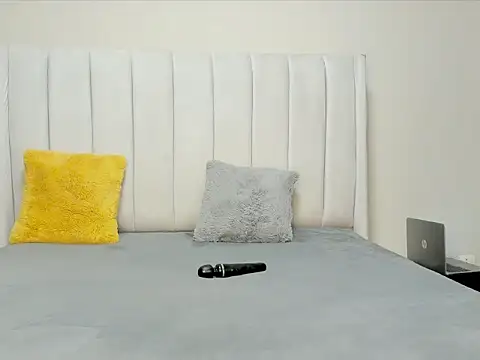  heavenlysent online show from October 20, 2025, 3:30 am