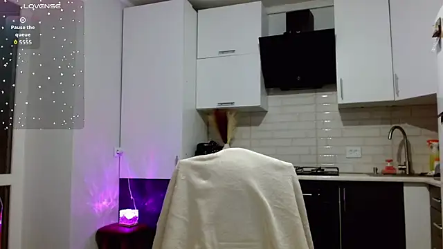 SayMeow  online show from November 3, 2025, 9:51 pm