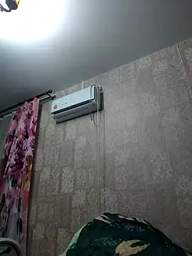 Snapshot of EffectFiona chatting on February 22, 2026, 12:02 am EffectFiona online show from February 22, 2026, 12:02 am