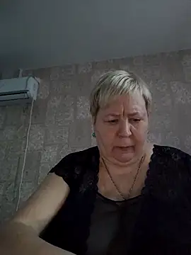 Snapshot of EffectFiona chatting on February 23, 2026, 1:01 pm EffectFiona online show from February 23, 2026, 1:01 pm