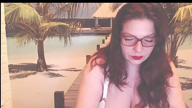 Snapshot of Queen__Natasha chatting on April 17, 2026, 9:06 pm Queen Natasha online show from April 17, 2026, 9:06 pm