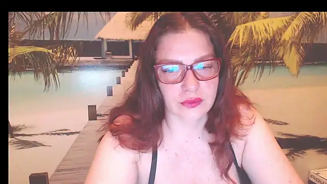 Snapshot of Queen__Natasha chatting on June 5, 2026, 10:04 pm Queen Natasha online show from June 5, 2026, 10:04 pm