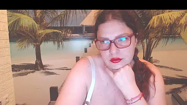 Snapshot of Queen__Natasha chatting on July 5, 2026, 10:05 pm Queen Natasha online show from July 5, 2026, 10:05 pm