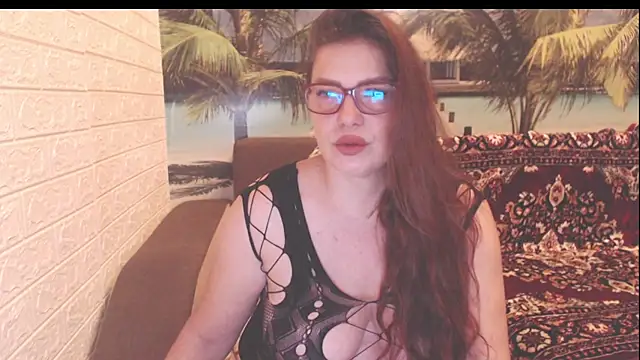 Queen  Natasha online show from October 26, 2025, 8:31 pm