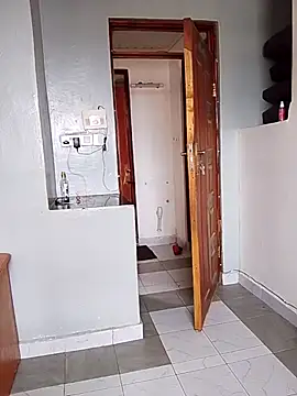 Prettybecs online show from February 22, 2026, 8:17 am