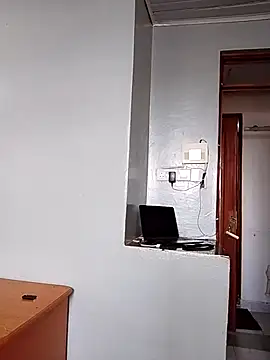 Prettybecs online show from February 12, 2026, 1:44 pm