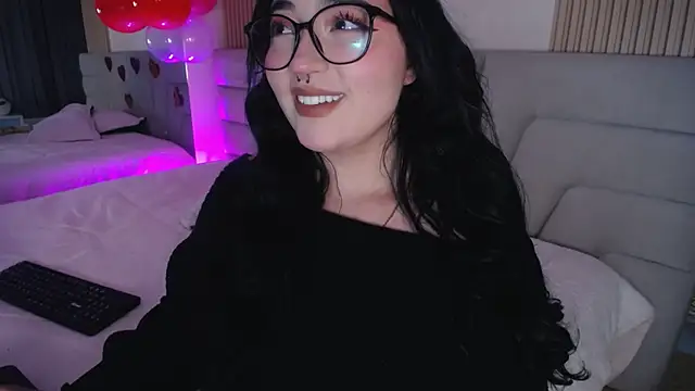 Miss Loise online show from February 18, 2026, 4:43 am