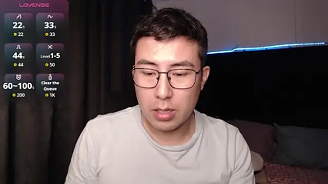 andrewmhilton  online show from February 1, 2026, 7:17 am