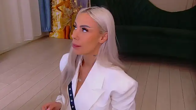 Snapshot of Bailey_Rush chatting on February 28, 2026, 6:07 pm Bailey Rush online show from February 28, 2026, 6:07 pm