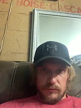 Snapshot of Midwestalpha chatting on May 23, 2026, 2:10 am Midwestalpha online show from May 23, 2026, 2:10 am