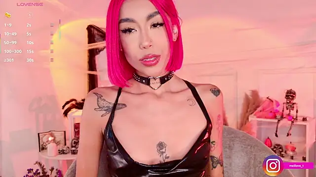 Mely-taylor online show from October 4, 2025, 12:01 am