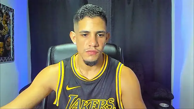 jhonnysnow17 online show from November 6, 2025, 1:53 am