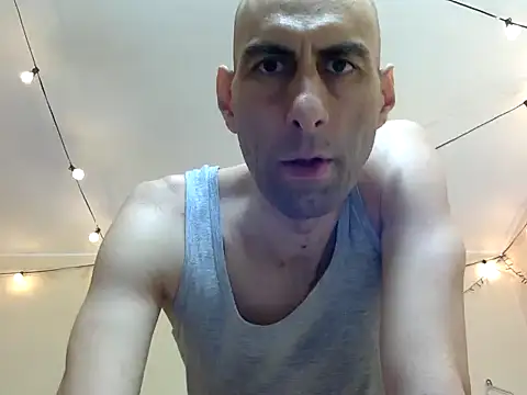 Snapshot of HandsomeAlfie chatting on October 8, 2025, 2:35 am HandsomeAlfie online show from October 8, 2025, 2:35 am