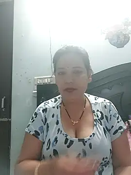 Poojabhabi101 online show from February 17, 2026, 5:16 am