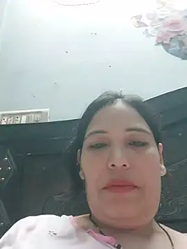 Poojabhabi101 online show from June 17, 2026, 6:57 am