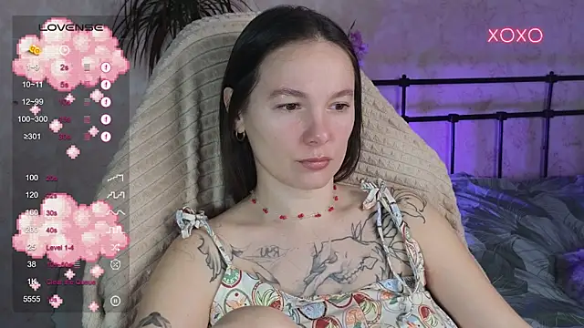 lil luna x online show from March 27, 2026, 2:07 pm