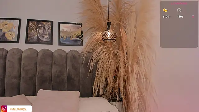cute  cherry  online show from June 1, 2026, 9:14 pm
