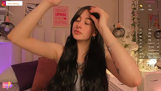 cute  cherry  online show from November 19, 2025, 8:53 pm