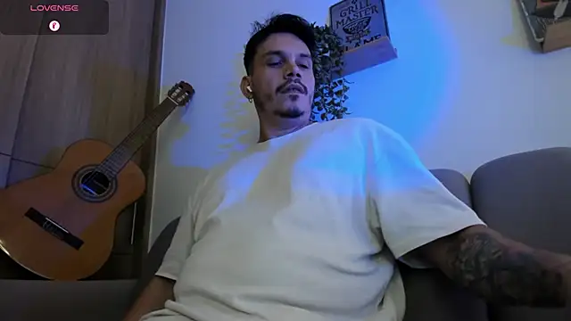 alejandro stark online show from April 12, 2026, 12:47 am