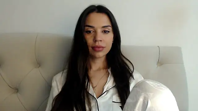 Mika Gold online show from October 25, 2025, 7:25 pm