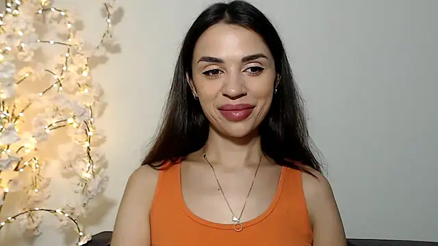 Mika Gold online show from October 15, 2025, 11:40 am