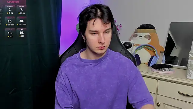 Snapshot of Vincent_Strong chatting on March 8, 2026, 8:17 am Vincent Strong online show from March 8, 2026, 8:17 am