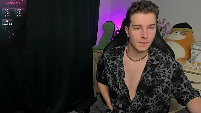 Vincent Strong online show from December 4, 2025, 3:38 am