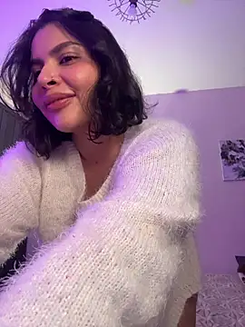 GigiiStone online show from March 29, 2026, 4:47 am