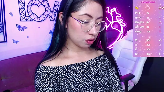 demyanderson  online show from January 23, 2025, 12:35 am