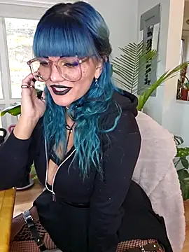 anyalikestosuck online show from November 18, 2025, 8:12 pm