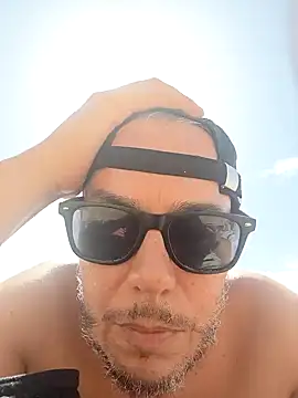 pigboybi online show from September 20, 2025, 1:05 pm