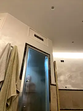 zjwsteve online show from October 3, 2025, 10:44 pm