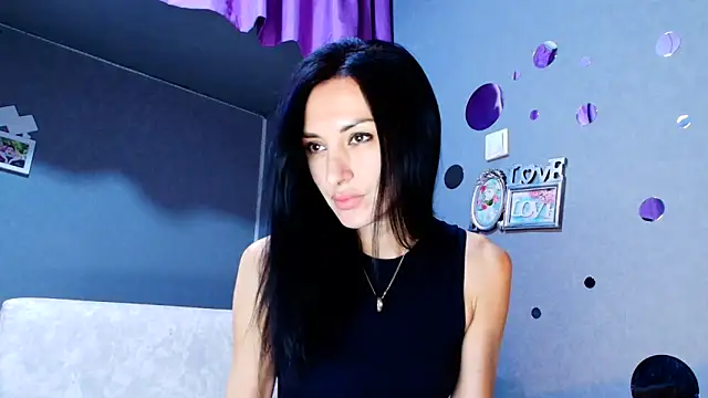 Siaconna online show from November 24, 2025, 6:13 am