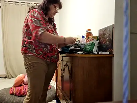 Samantha Squirtxh online show from September 17, 2025, 8:33 pm