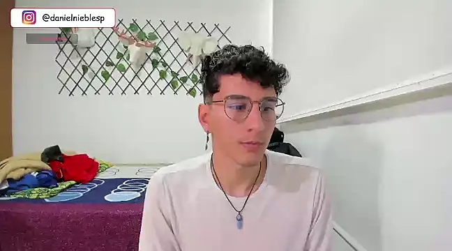 Snapshot of Jackson_Careyy chatting on February 26, 2025, 6:15 pm Jackson Careyy online show from February 26, 2025, 6:15 pm