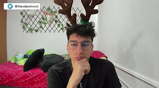 Snapshot of Jackson_Careyy chatting on December 10, 2024, 6:38 pm Jackson Careyy online show from December 10, 2024, 6:38 pm